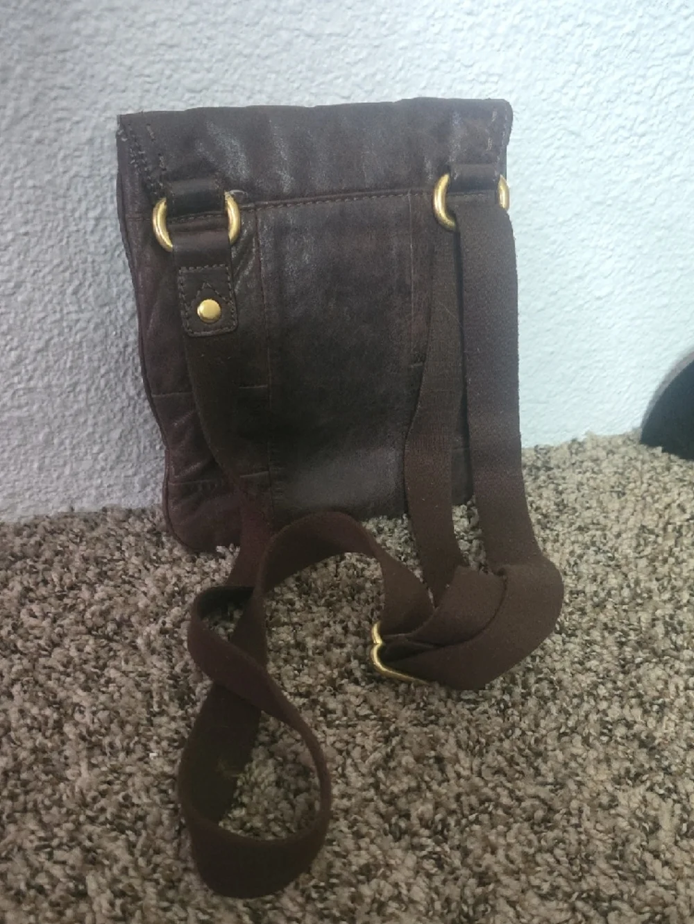 Juicy Couture Vintage Dark Brown Leather W/ Gold Hardware Crossbody Bag (EUC)✨️